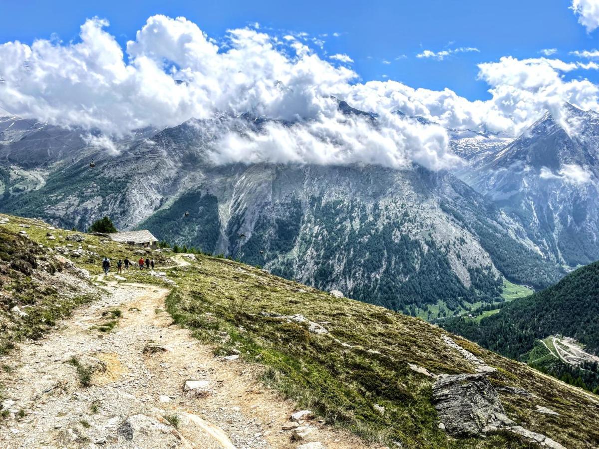 Wellnesshotel Schweizerhof Saas Fee Exterior foto