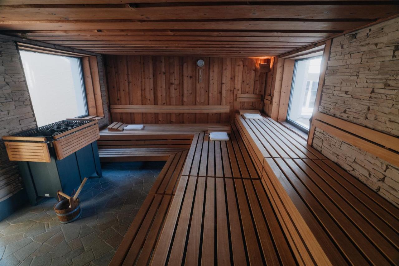 Wellnesshotel Schweizerhof Saas Fee Exterior foto