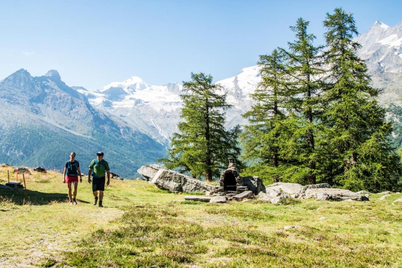 Wellnesshotel Schweizerhof Saas Fee Exterior foto