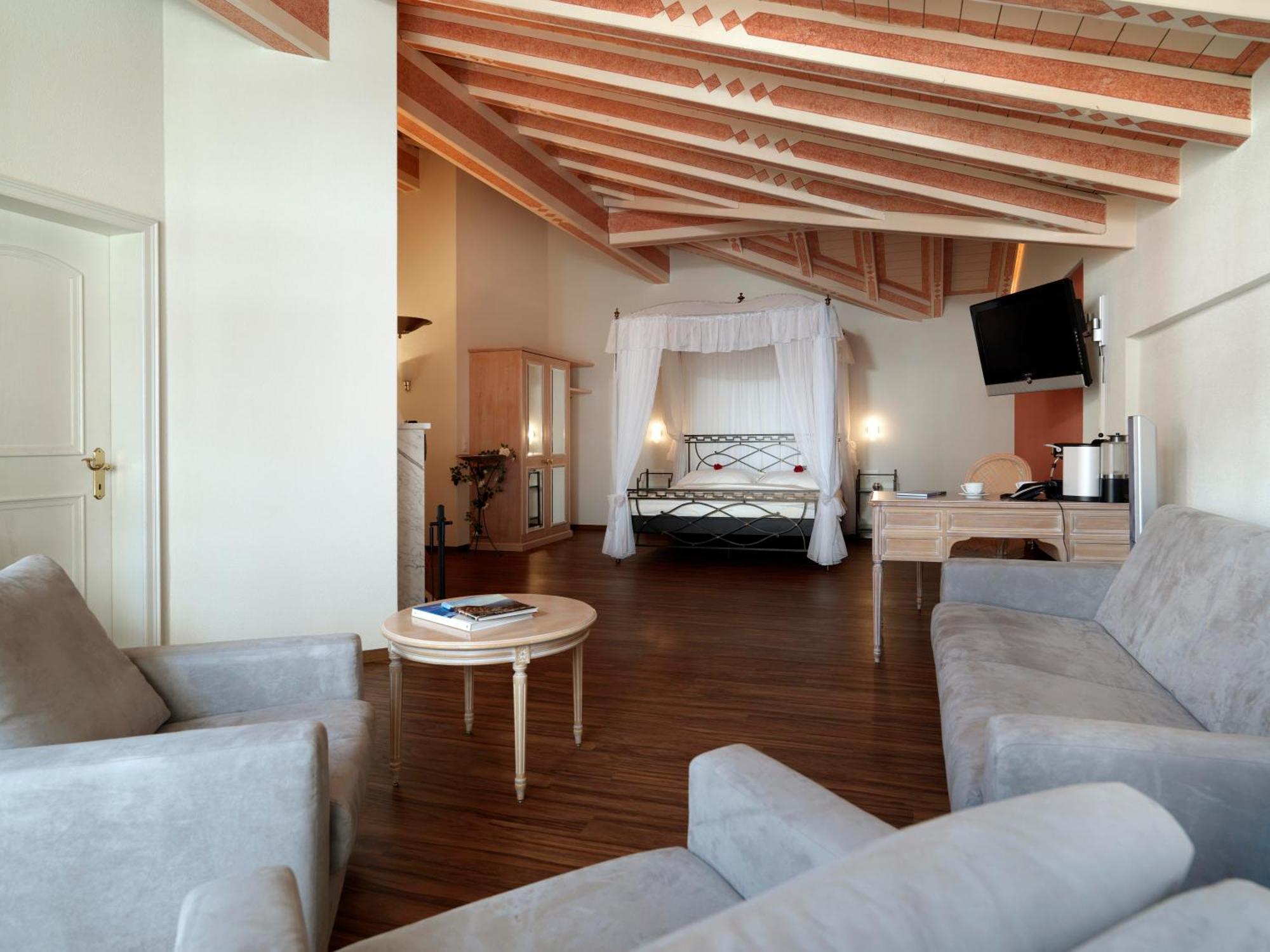 Wellnesshotel Schweizerhof Saas Fee Exterior foto