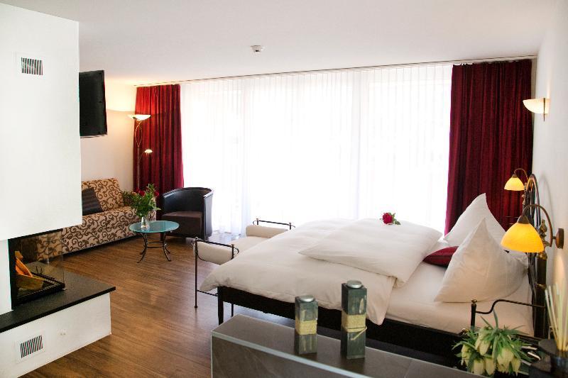 Wellnesshotel Schweizerhof Saas Fee Exterior foto
